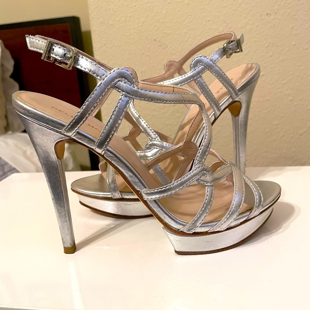 Silver Metallic 7.5 Pelle Moda Heels